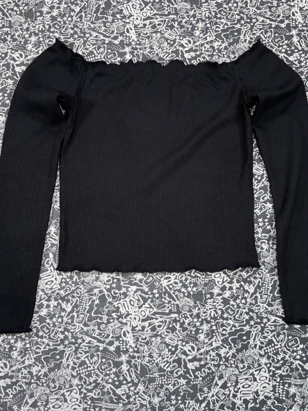 🖤 Fashion Nova size L black off-shoulder ribbed knit long sleeve top